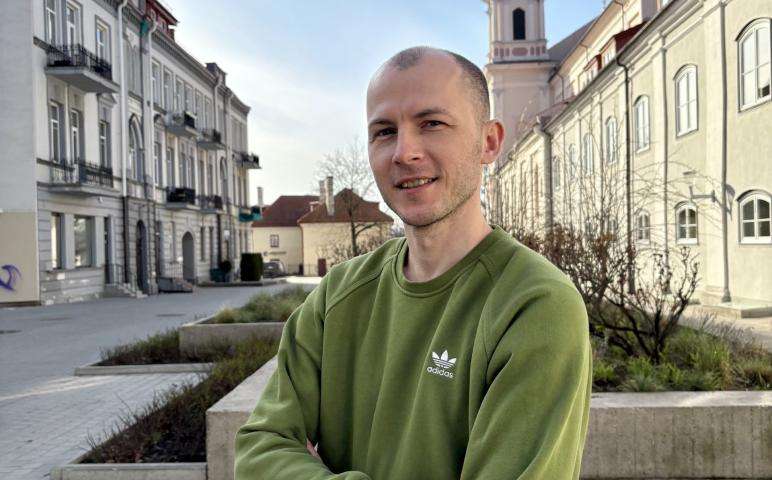 Mokytojas R. Bėliakas: „Mane įkvepia galimybė parodyti prasmę – kad mokslas reikalingas kasdieniam gyvenimui ir veikia čia pat, Vilniuje“