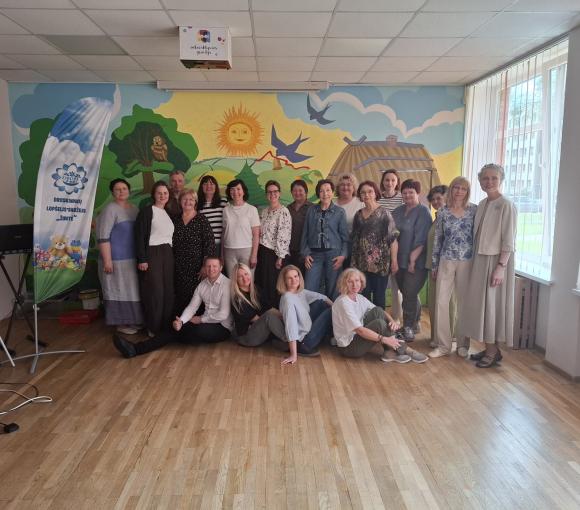 Vilniaus miesto ikimokyklinio ugdymo mokyklų meninio ugdymo mokytojai mokslo metus pabaigė keliaudami M. K. Čiurlionio keliu