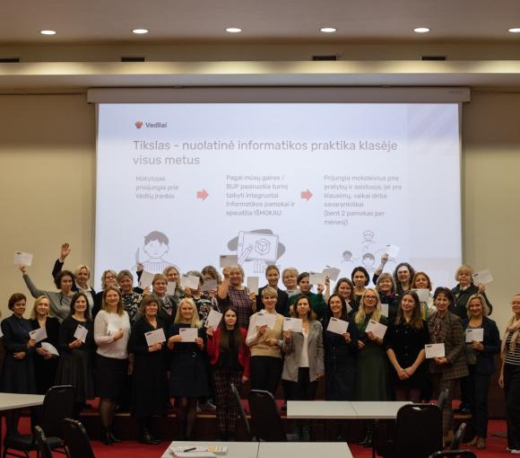 Toliau sėkmingai diegiamos informatikos ir technologinės kūrybos pamokos pradinėse klasėse