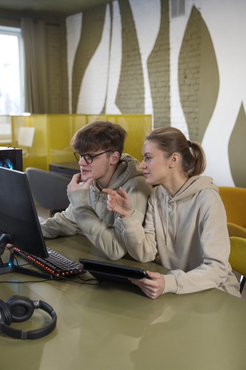 Gyvenimo įgūdžių mokytojus, pagalbos mokiniui specialistus kviečiame į mokymus apie ryšio su mokinais kūrimą pasitelkiant esportą