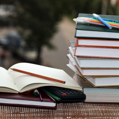 Skelbiamas viešasis atviras pedagogikos profesinių studijų, pedagoginių specializacijų ir mokomųjų dalykų modulių 230 studijų vietų pirkimas
